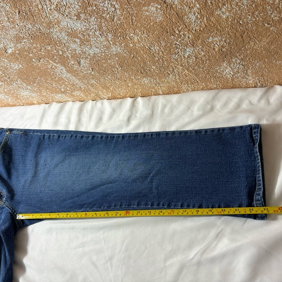 Lilly Pulitzer Mid-Rise Cropped Jeans Straight Leg Blue Denim Capris Size 6 - Picture 13 of 15